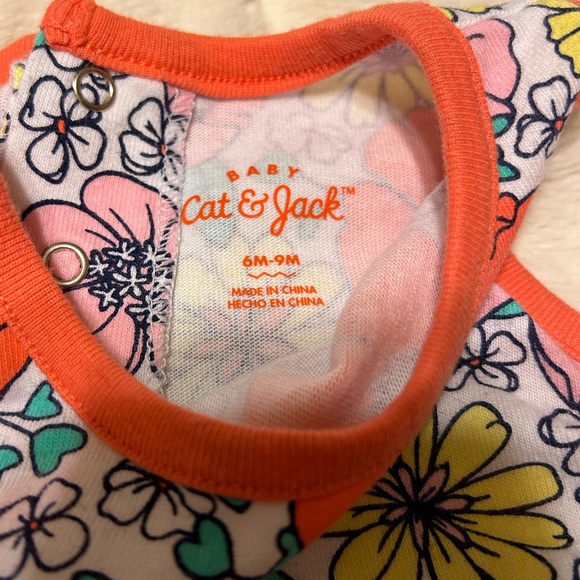 Lot of Carter's and Cat & Jack Outfits for Baby - Size 6-9M - Picture 7 of 13